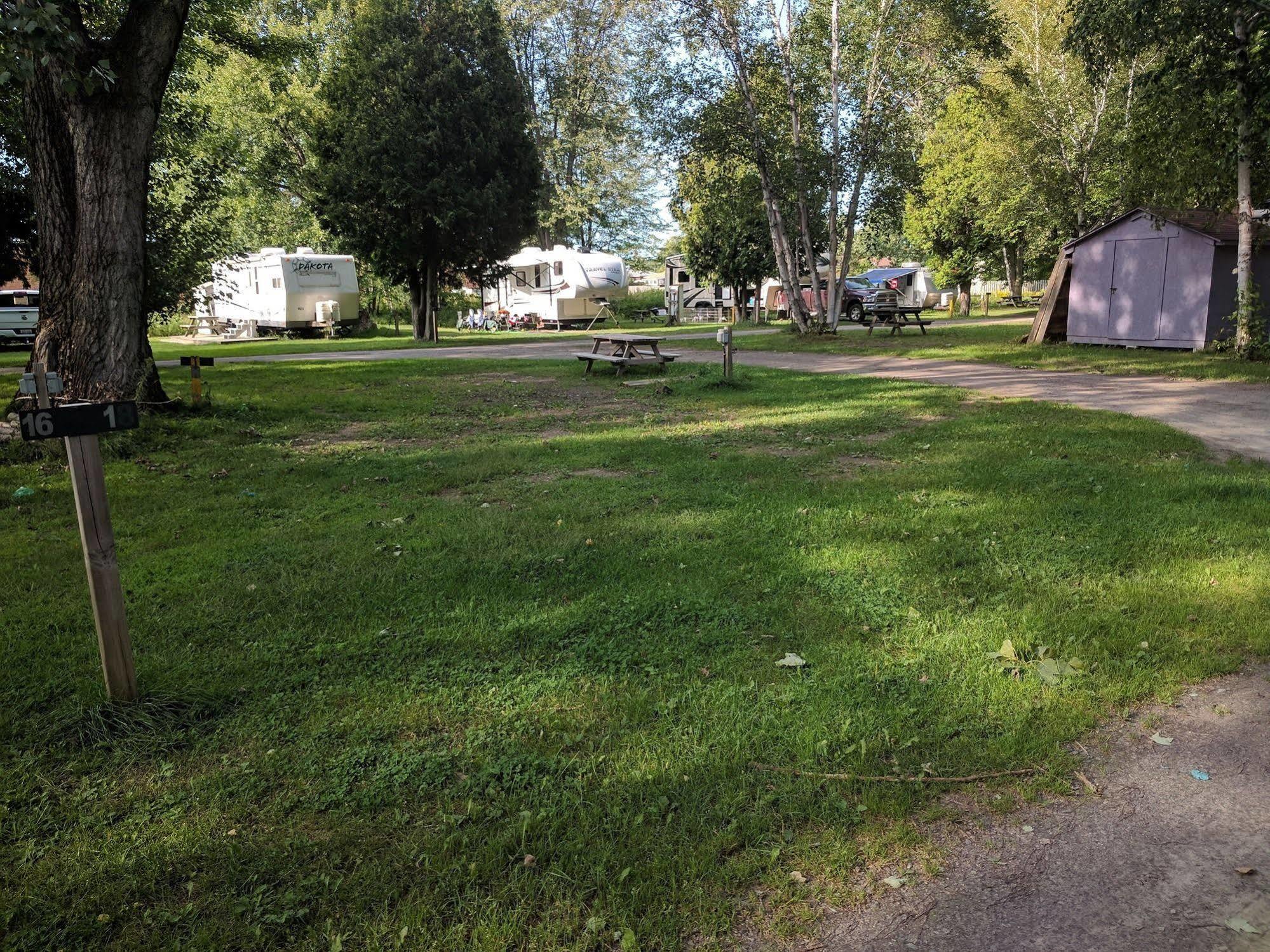 Franklin Motel, Tent&Trailer Park North Bay Exterior foto